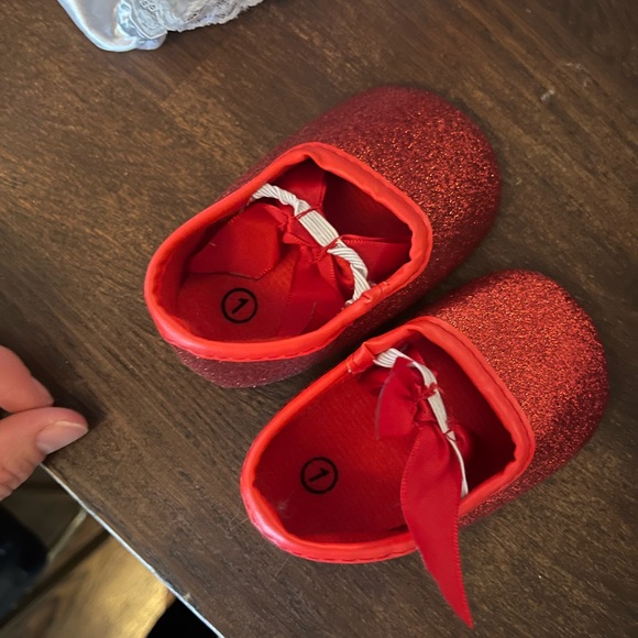 3-6 month old Wizard of Oz Dorothy Costume - Picture 7 of 8